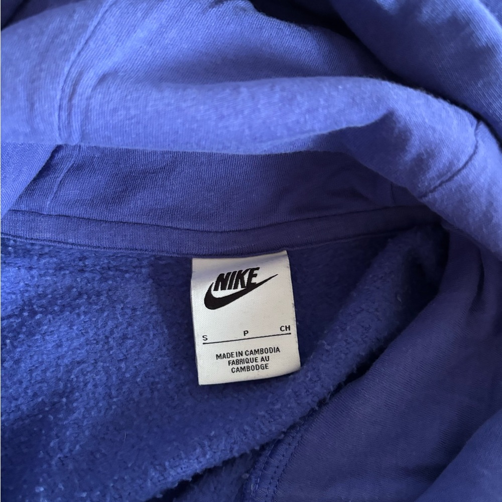 Nike Purple Pullover Hoodie with Black Swoosh Tag - Picture 2 of 3